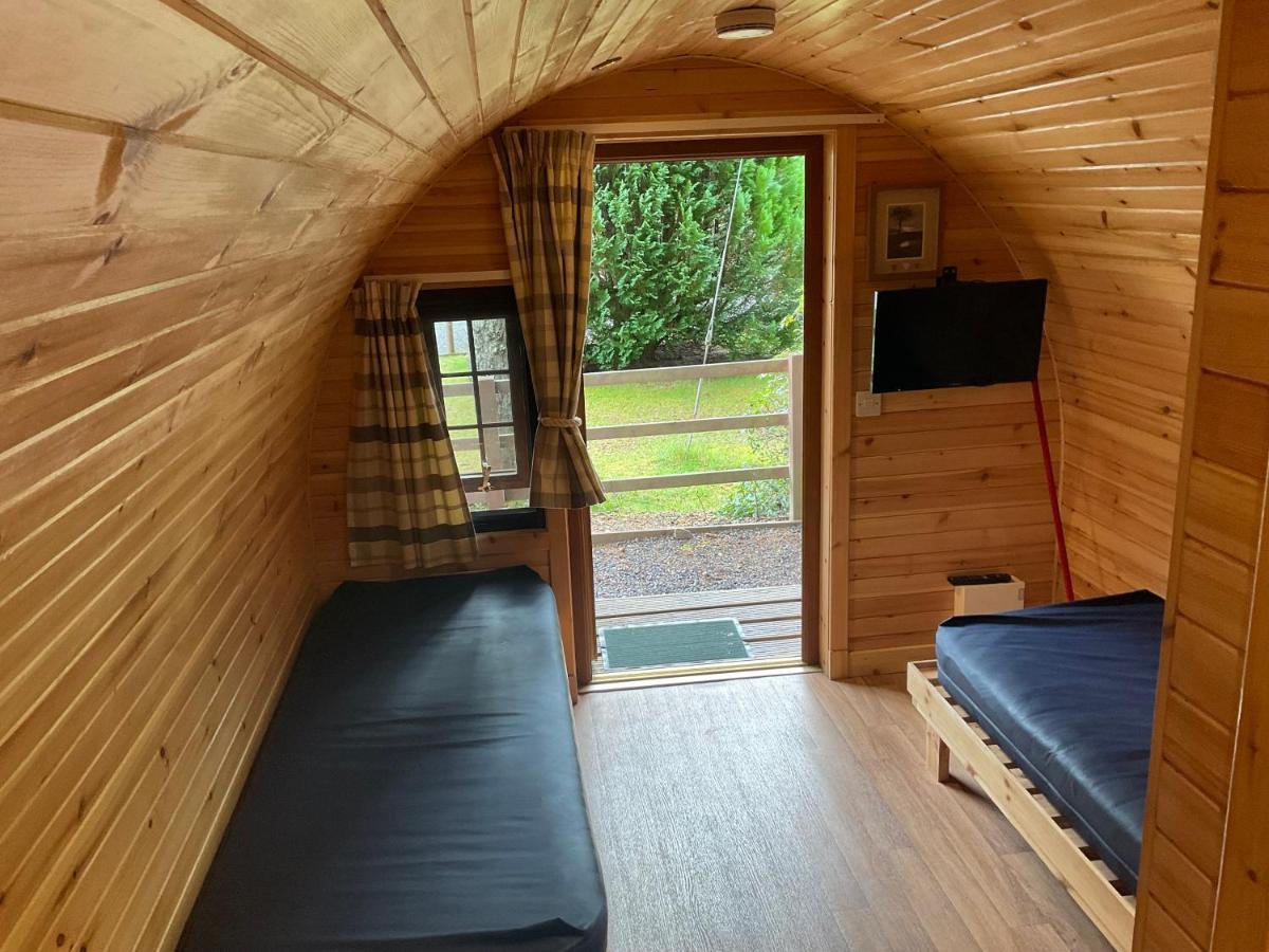 Glamping Hut - By The Way Campsite Tyndrum Extérieur photo