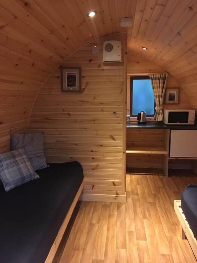 Glamping Hut - By The Way Campsite Tyndrum Extérieur photo