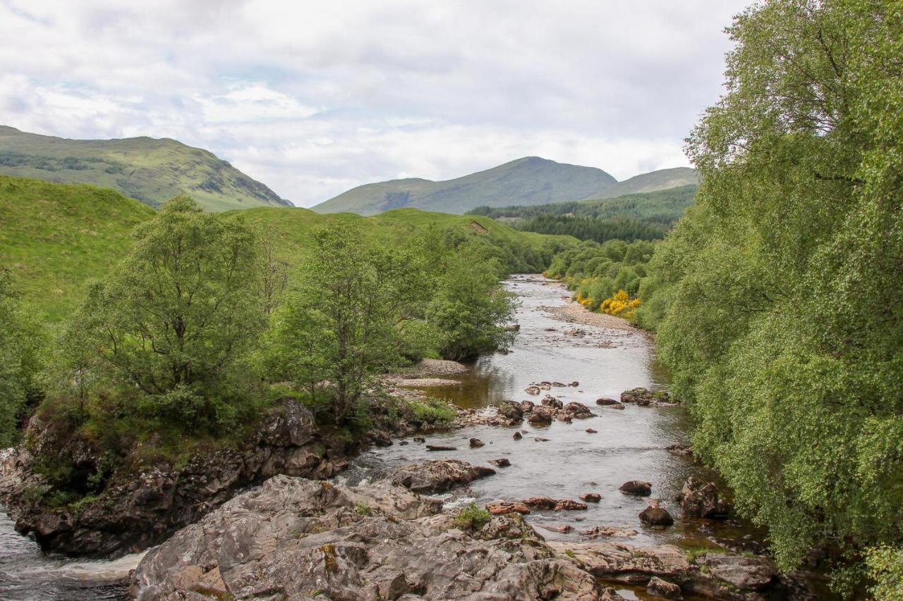 Glamping Hut - By The Way Campsite Tyndrum Extérieur photo