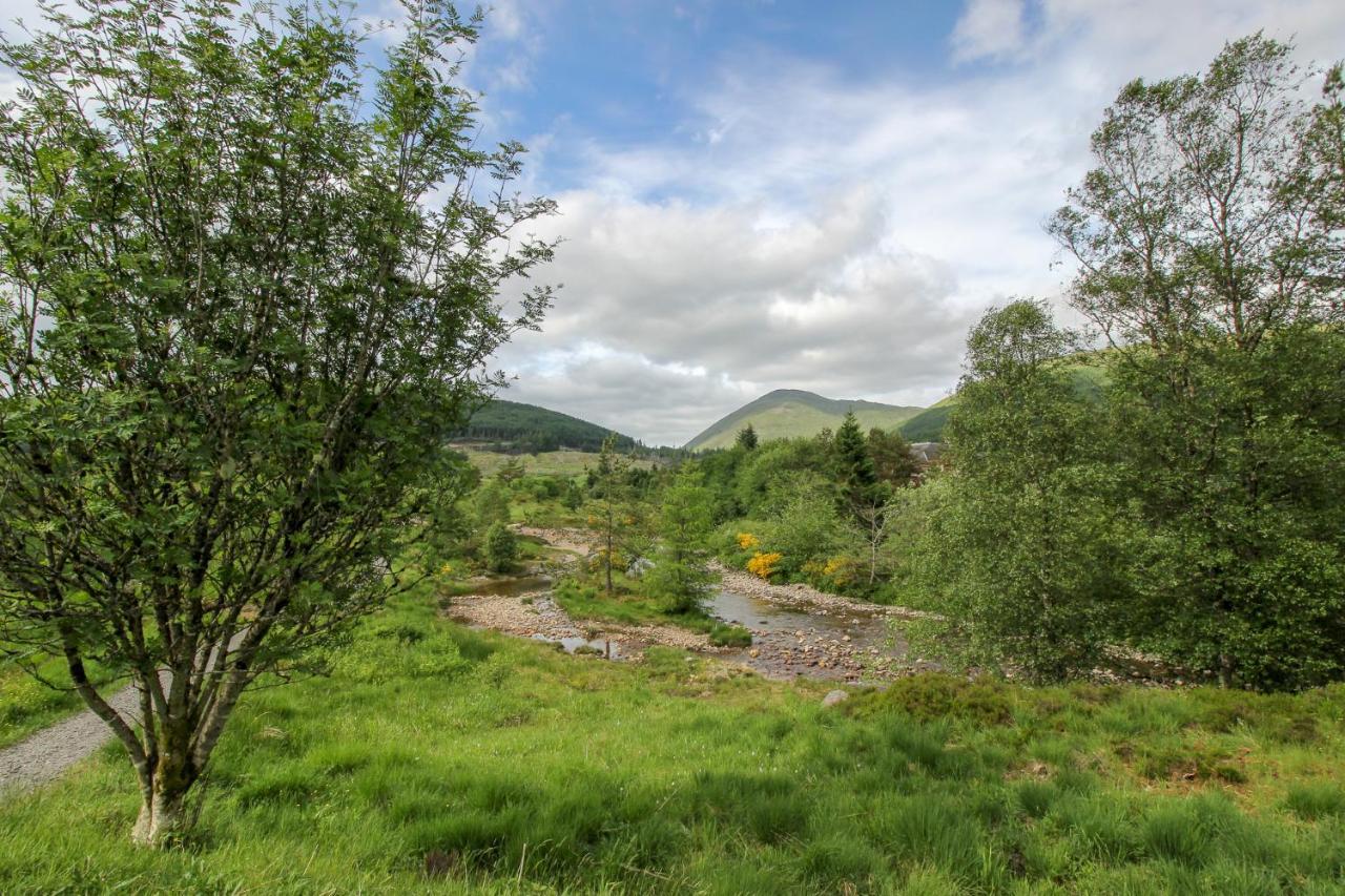 Glamping Hut - By The Way Campsite Tyndrum Extérieur photo